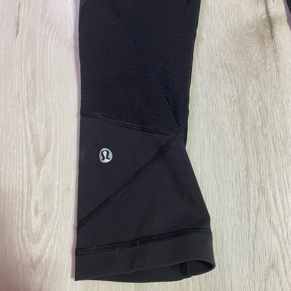 Lululemon Cropped Black Leggings With Sheer Panels, Size 4 - Picture 3 of 10